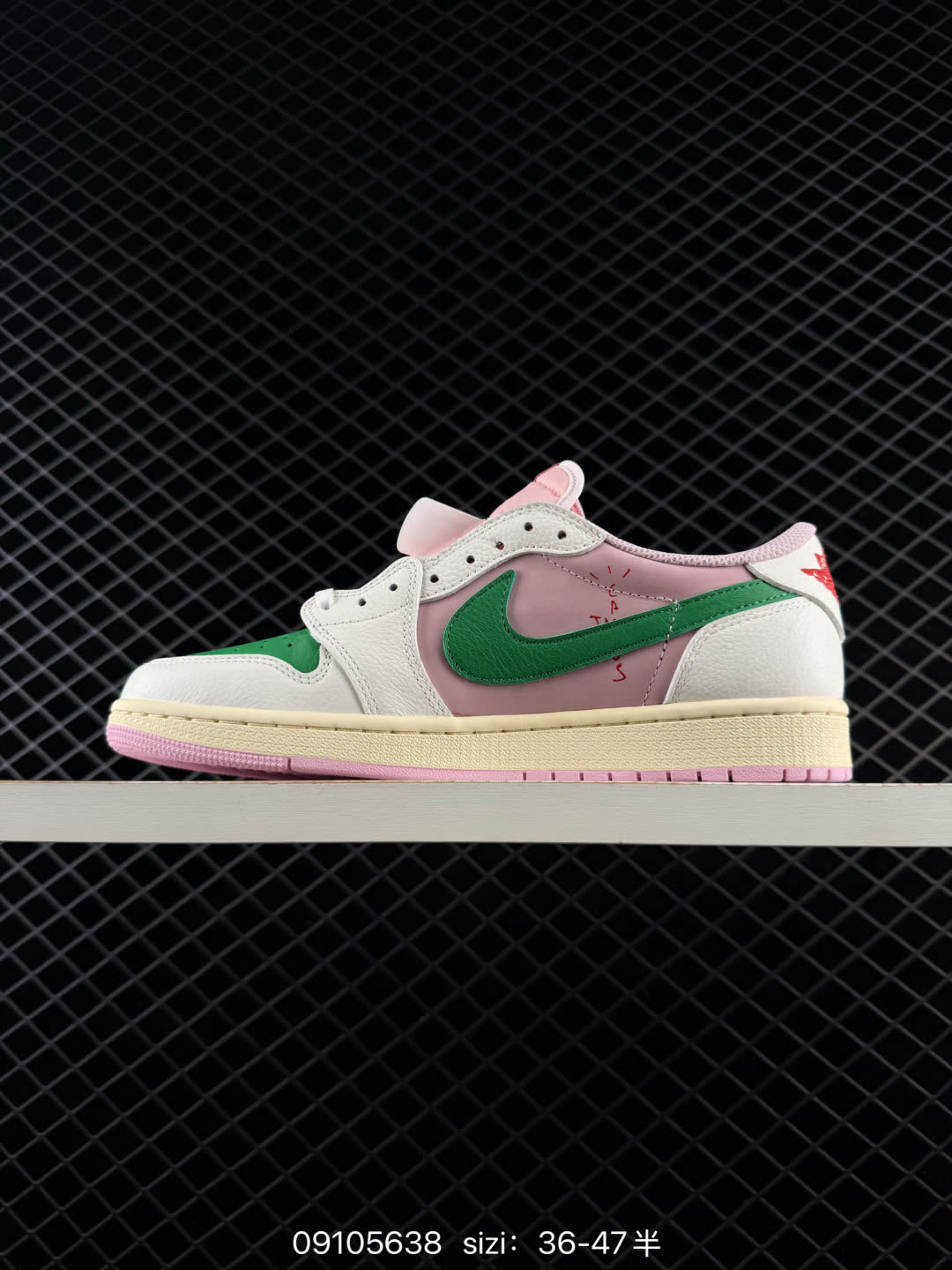 Travis Scott x Air Jordan 1 Low-IQ7604-100